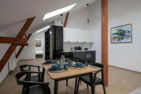Modern Apartment in Riga Prestigious Quiet Center, Riga